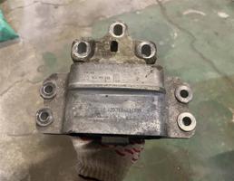 Опора КПП левая для Volkswagen Passat CC 2012-2017 рестайлинг  запчасти бу