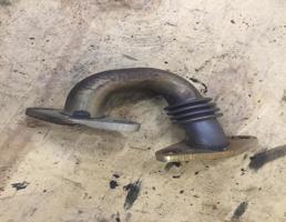 Патрубок ОГ для Volkswagen Passat (B6) 2005-2010  запчасти бу