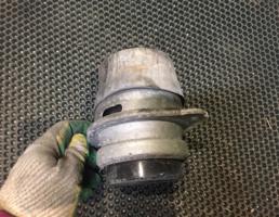 Опора двигателя для Porsche Cayenne 958 2010-2014  запчасти бу