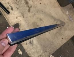 Молдинг стекла двери задней левой для Mercedes-Benz W253 X253 GLC 2015-2019  запчасти бу