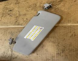 Козырек солнцезащитный (внутри) для Mercedes-Benz W204 C-classe 2011-2015 рестайлинг  запчасти бу