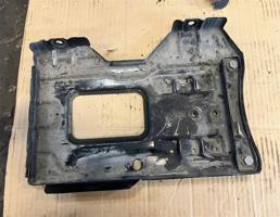 Площадка АКБ для Mercedes-Benz W204 C-classe 2011-2015 рестайлинг  запчасти бу