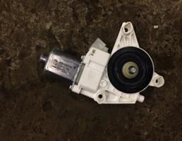 Мотор стеклоподъемника для Mercedes-Benz W166 X166 GL 2012-2016  запчасти бу