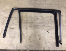 уплотнитель стекла двери задний правый для Mercedes-Benz W253 X253 GLC 2015-2019  запчасти бу