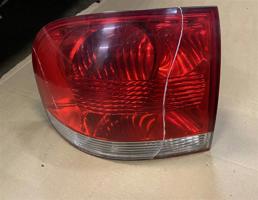 Фонарь задний наружный левый для Volkswagen Touareg 7L 2002-2006  запчасти бу