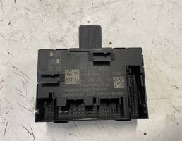 Блок управления двери для Skoda Octavia (A7) 2013-2017  запчасти бу