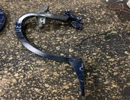 Петля багажника правая для Audi A6 (C7 4G)2011-2014  запчасти бу