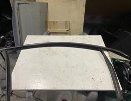 уплотнитель стекла двери передний правый для Volkswagen Passat (B7) 2011-2015  запчасти бу