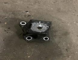 Опора двигателя для Audi A6 (C6 4F) 2005-2008  запчасти бу