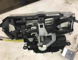 Кронштейн ручки для BMW 5-серия F10/F11 2009>  запчасти бу