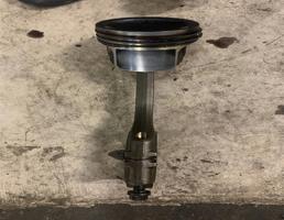 Поршень с шатуном для Audi A3 (8PA) 2004-2013  запчасти бу