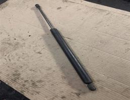 Амортизатор крышки багажника для Volkswagen Sharan 2000-2006  запчасти бу