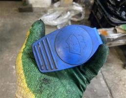 Крышка для Audi A6 (C7 4G)2011-2014  запчасти бу