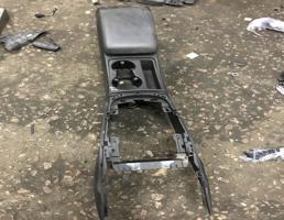 Центральная консоль туннель для Audi A5/S5 Coupe (8T) 2007-2011  запчасти бу