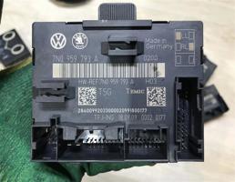 Блок управления двери для Skoda Superb 2008-2015  запчасти бу
