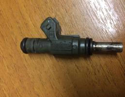 Форсунка бензиновая для Skoda Fabia 2004-2007 рестайлинг  запчасти бу