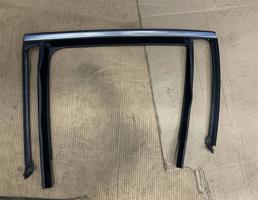 уплотнитель стекла двери задний левый для Mercedes-Benz W253 X253 GLC 2015-2019  запчасти бу