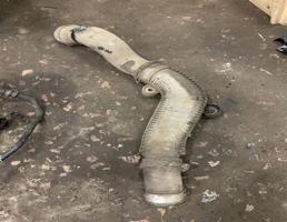 Трубка турбины для Volkswagen Passat (B6) 2005-2010  запчасти бу