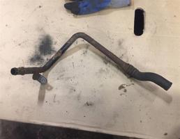 Трубопровод системы охлаждения для Audi Q7 (4L)  2005 - 2009  запчасти бу