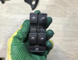 Блок управления стеклоподъемниками для Skoda Octavia (A7) 2013-2017  запчасти бу