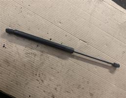 Амортизатор крышки багажника для Audi Q7 (4L)  2005 - 2009  запчасти бу