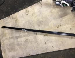 Молдинг стекла двери передней левой для Mercedes-Benz W205 C205 Coupe  запчасти бу