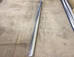 Молдинг стекла двери задней правой для Mercedes-Benz W253 X253 GLC 2015-2019  запчасти бу