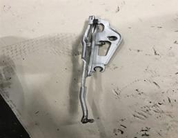 Петля багажника правая для BMW 3-серия E90/E91 2005>  запчасти бу