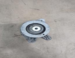 Опора двигателя левая для Mercedes-Benz W205 C-classe 2014-2018  запчасти бу