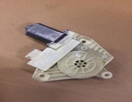 Мотор стеклоподъемника для Mercedes-Benz W205 C-classe 2014-2018  запчасти бу