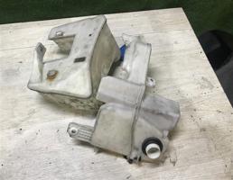 Бачок омывателя лобового стекла для Volkswagen Passat (B7) 2011-2015  запчасти бу