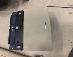 Бардачок дополнительный для Mercedes-Benz W221 S-Klasse S221 2009-2013 рестайлинг  запчасти бу