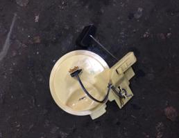 Датчик уровня топлива для Audi A8 (D4,4H) 2011-2014  запчасти бу