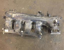 Коллектор впускной для Mercedes-Benz W204 C-classe 2011-2015 рестайлинг  запчасти бу