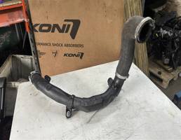 Патрубок интеркулера для Volkswagen Passat (B7) 2011-2015  запчасти бу