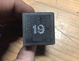 Реле 19 для Volkswagen Transporter T4 1996-2003  запчасти бу