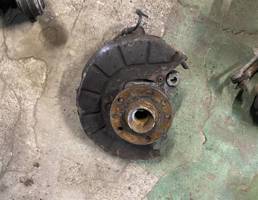 Кулак поворотный передний правый для Volkswagen Passat CC 2008-2012  запчасти бу