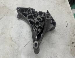 Кронштейн двигателя правый для Volkswagen Tiguan 2007-2011  запчасти бу