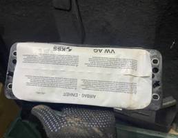 Подушка безопасности пассажирская (в торпедо) для Skoda Octavia (A7) 2013-2017  запчасти бу