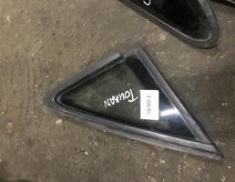 Стекло кузовное глухое правое для Volkswagen Touran 2003-2010  запчасти бу