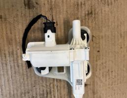 доводчик замка крышки багажника для Mercedes-Benz W292 C292 GLE Coupe 2015-2019  запчасти бу