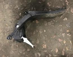 Педаль газа для Volkswagen Touareg 7L 2007-2010  запчасти бу