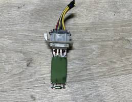 Резистор отопителя для Volkswagen Tiguan 2007-2011  запчасти бу