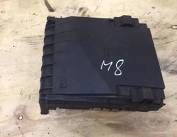 Блок предохранителей для Volkswagen Passat (B6) 2005-2010  запчасти бу