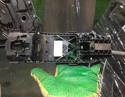 Кронштейн ручки для Porsche Cayenne 958 2010-2014  запчасти бу