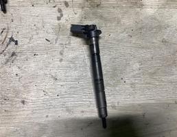 Форсунка дизельная для Skoda Superb 2008-2015  запчасти бу