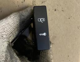 Кнопка центрального замка для Volkswagen Touareg 7L 2002-2006  запчасти бу