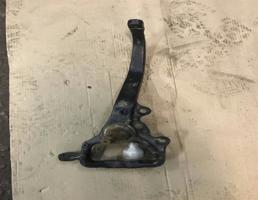 Кулак поворотный передний левый для Mercedes-Benz W220 S-Klasse S220 1998-2005  запчасти бу