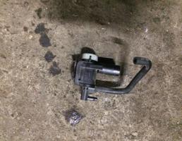 Пневматический клапан для Volkswagen Passat (B6) 2005-2010  запчасти бу