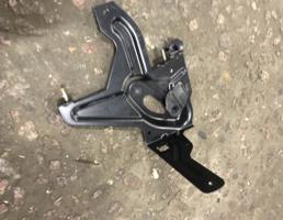 Кронштейн для Audi Q7 (4L)  2005 - 2009  запчасти бу